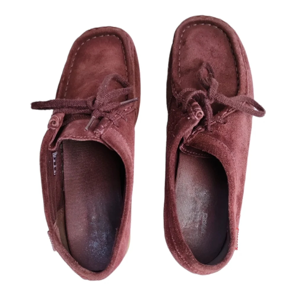 Clarks Originals Wallabee Low Burgundy Suede Moc Toe Shoes